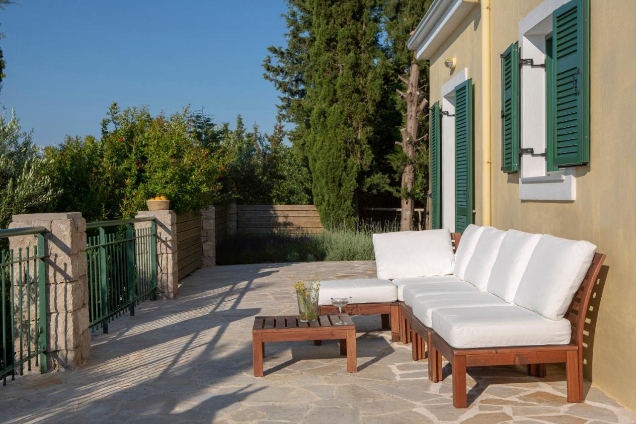 Boo Premium Living Villas Tsoukaládhes Exterior foto